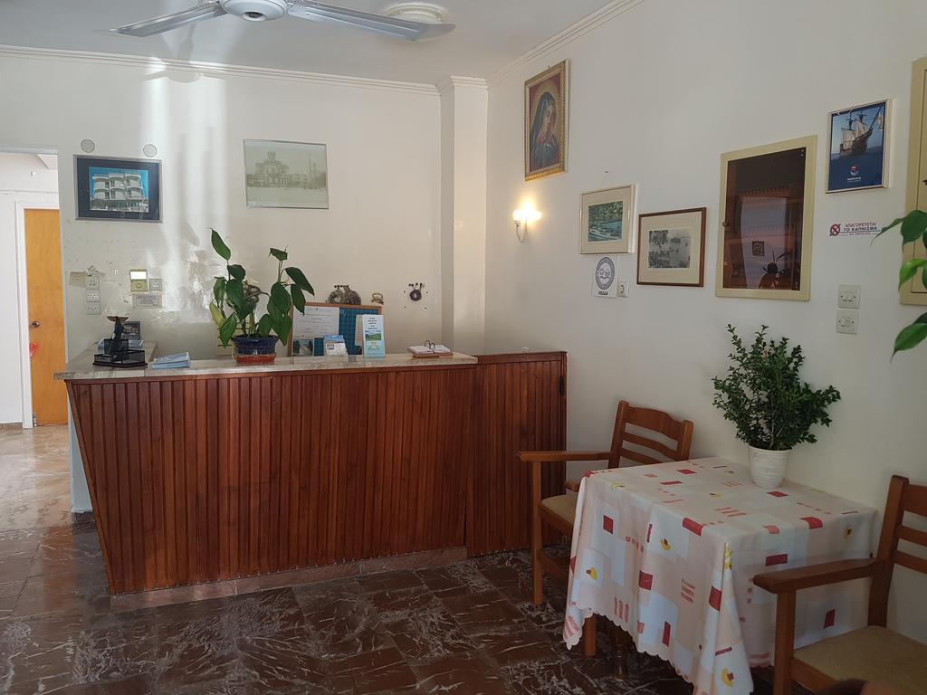 Pansion Marousa Méthana Zewnętrze zdjęcie