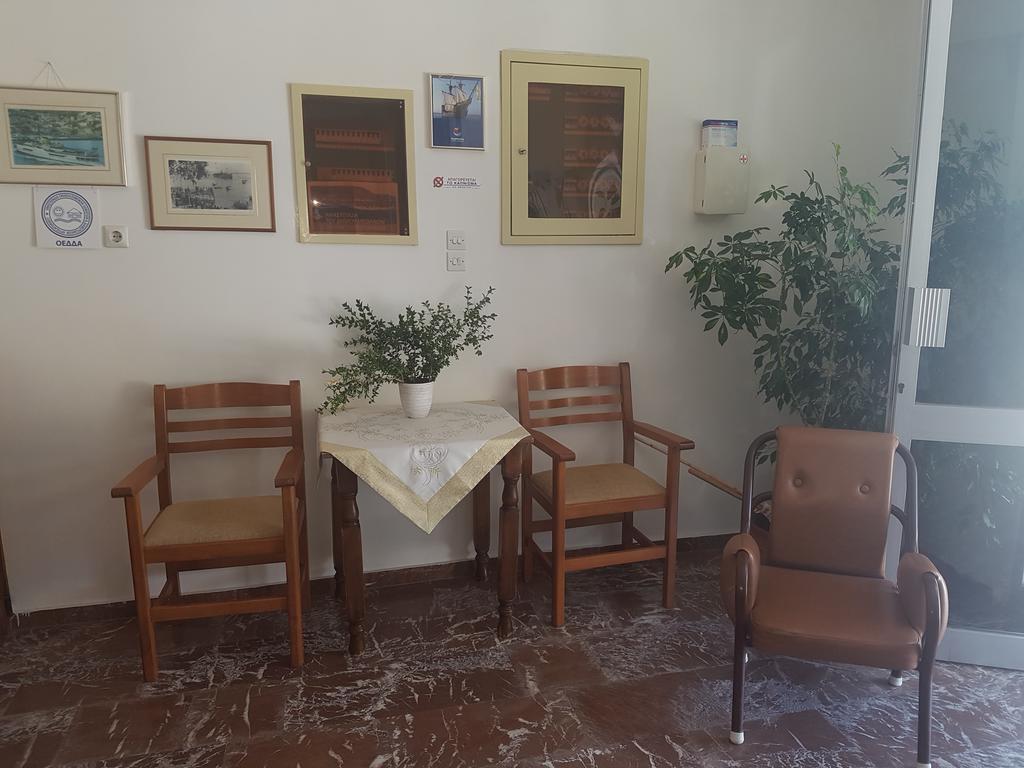 Pansion Marousa Méthana Zewnętrze zdjęcie