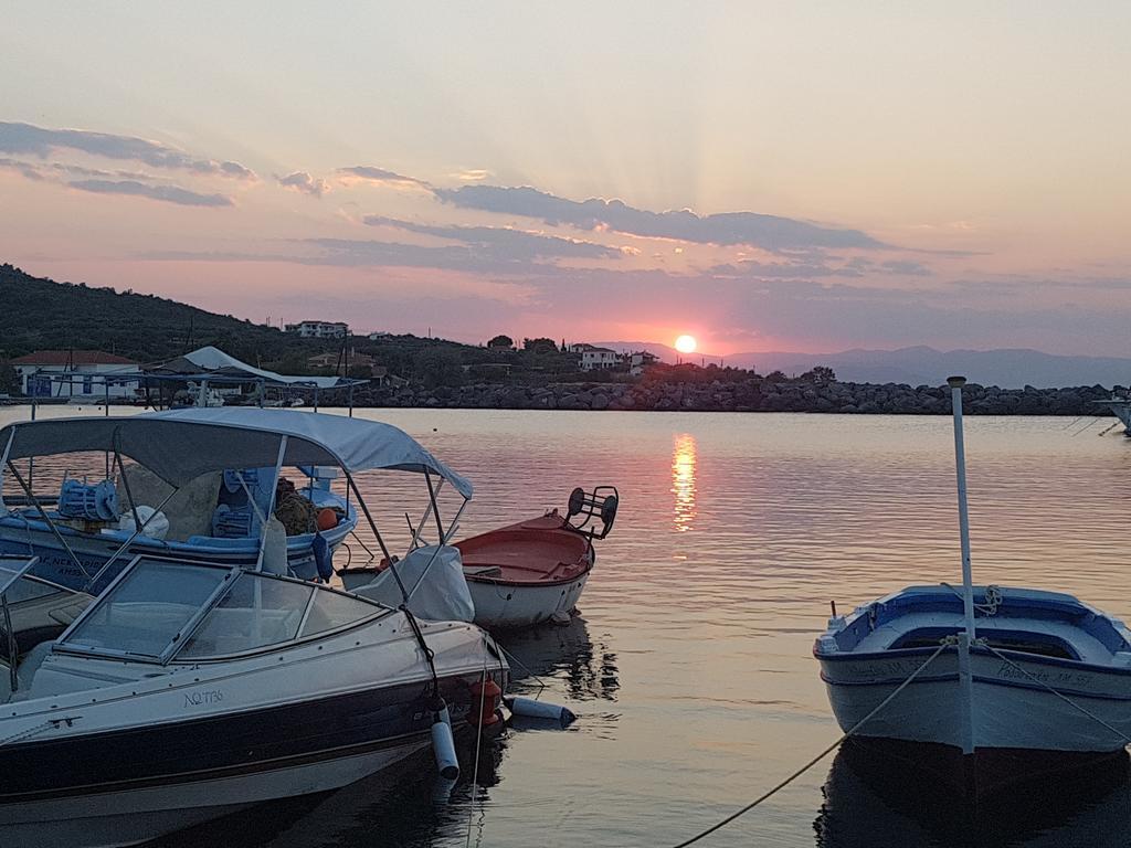 Pansion Marousa Méthana Zewnętrze zdjęcie